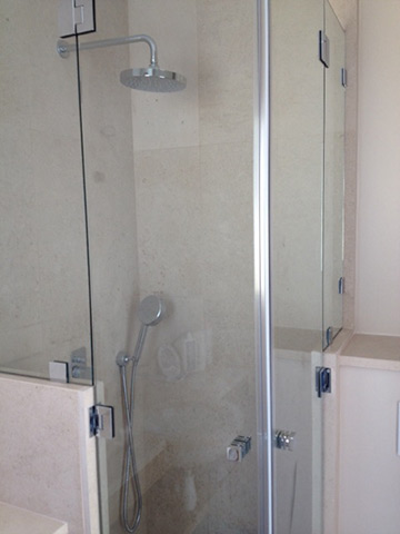 Photo cabine de douche