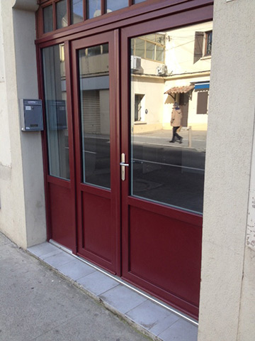 Devanture de magasin en PVC laqué