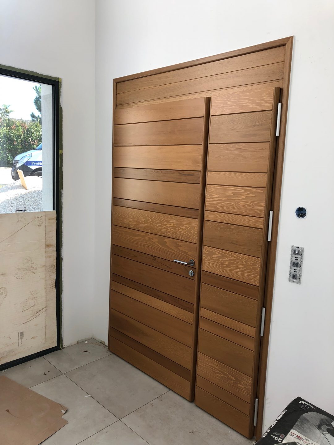 porte aluminium effet bois massif