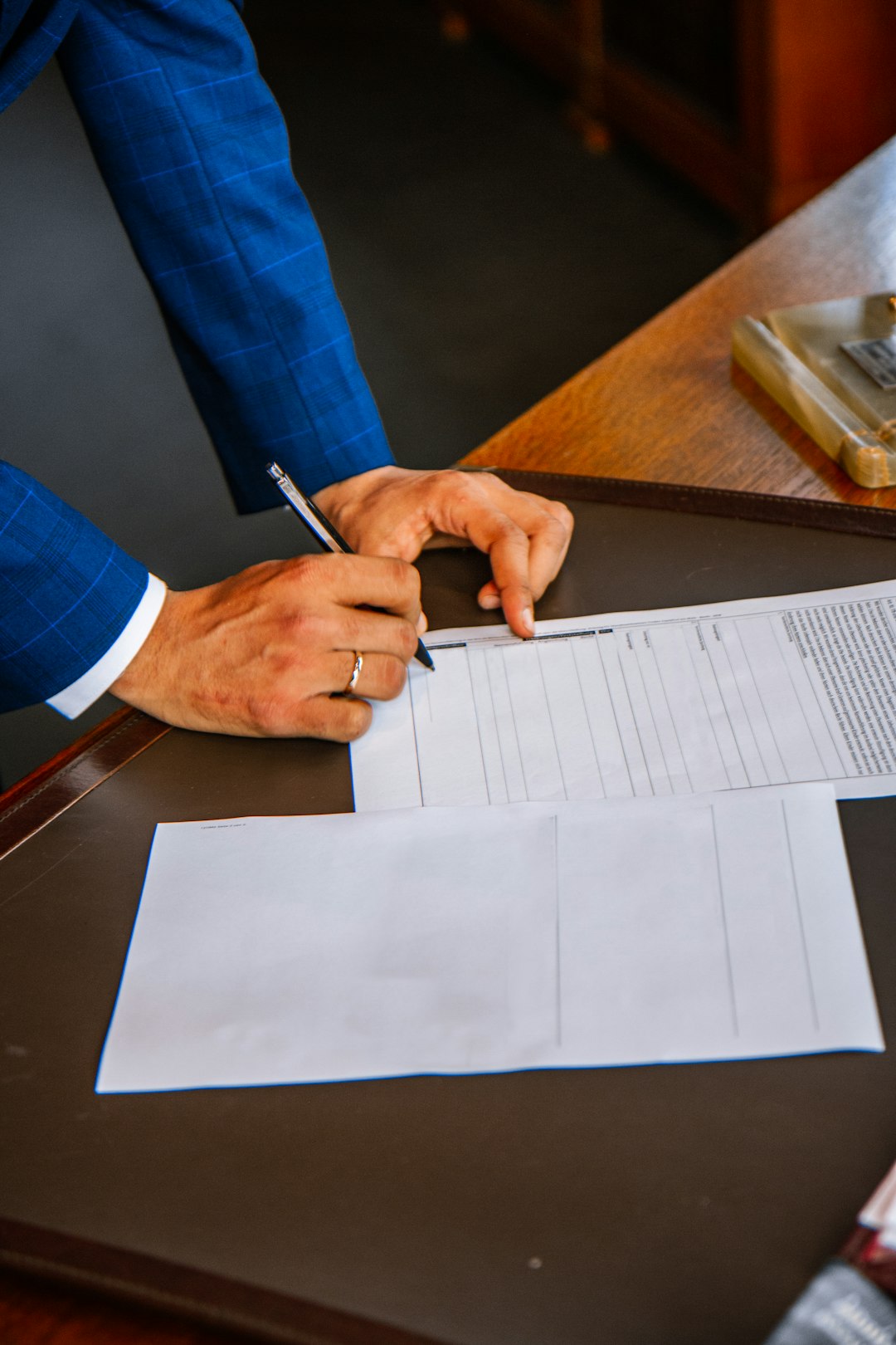 gallery-04 Verification de documents juridiques avant signature